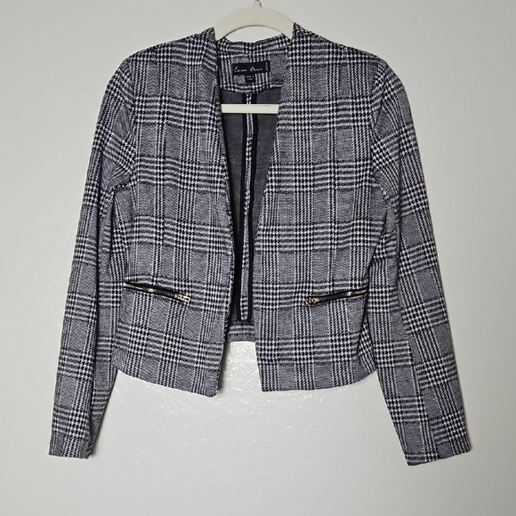 Plaid Black and White Women's Jacket - Picture 1 of 4